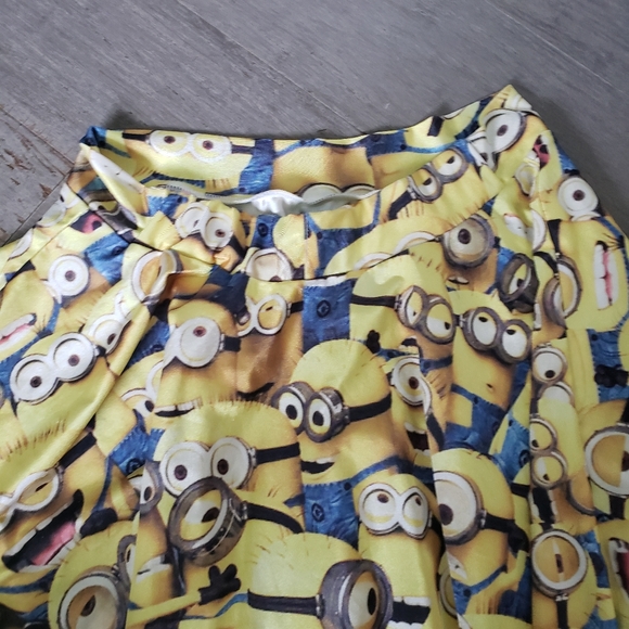Minions Women's Mini Circle Skirt Size Small - Picture 5 of 5